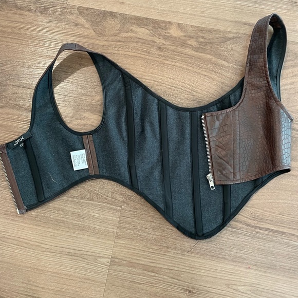 By DYLN Brown Snakeskin Corset Top - Picture 4 of 4